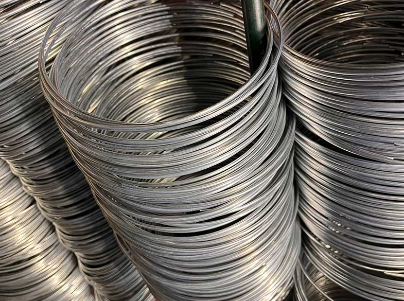 Готовые стальные прутки в пачках